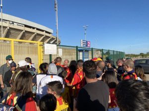 Tutti pazzi per Hjulmand. Tifosi fuori dallo stadio per un selfie: “Lascia perdere la Juve” - Corriere Salentino