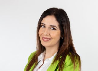 Fabiana del Cuore presenta la sua candidatura ai cittadini di San Cesario: la corsa a tre entra nel vivo