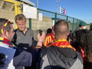 Tutti pazzi per Hjulmand. Tifosi fuori dallo stadio per un selfie: “Lascia perdere la Juve” - Corriere Salentino