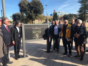 Inaugurata la seconda struttura tattile (Porta San Biagio) del progetto “Monuments for all” ideato e realizzato dal “Lions Club Santa Croce” - Corriere Salentino