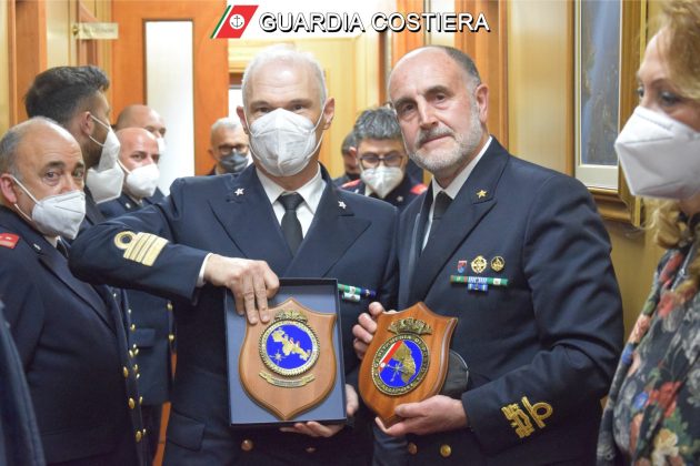 Il Direttore Marittimo della Puglia e Basilicata ionica Contrammiraglio Leone in visita alla Capitaneria di porto di Gallipoli - Corriere Salentino