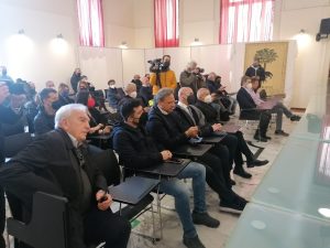 Associazioni, comitati di cittadini e partiti di opposizione in Assemblea all’Open Space dopo la bocciatura di tutti gli emendamenti sulla Ztl h24 - Corriere Salentino