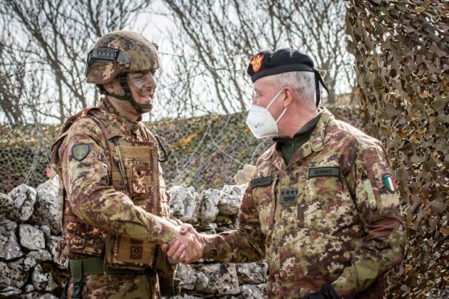 Il Capo di Stato Maggiore dell'Esercito in Puglia - Corriere Salentino