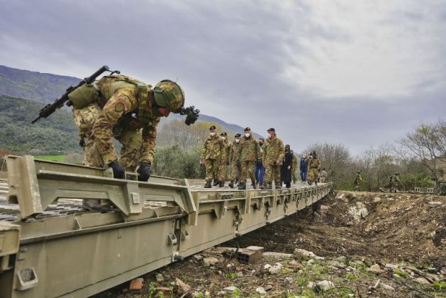 Il Capo di Stato Maggiore dell'Esercito in Puglia - Corriere Salentino