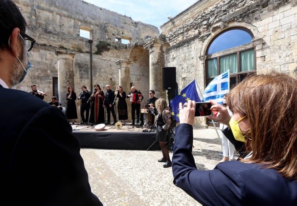 Presidente Greca Katerina Sakellaropoulou: La Notte della Taranta presto in Grecia - Corriere Salentino