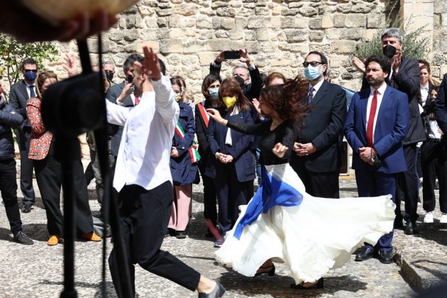 Presidente Greca Katerina Sakellaropoulou: La Notte della Taranta presto in Grecia - Corriere Salentino