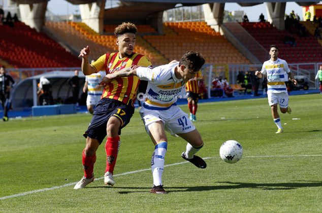 Il Lecce torna a vincere e rivede la A diretta: Coda fa 100 in serie B e regala 3 punti ai giallorossi - Corriere Salentino