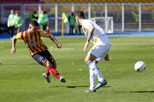 Il Lecce torna a vincere e rivede la A diretta: Coda fa 100 in serie B e regala 3 punti ai giallorossi - Corriere Salentino