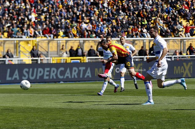 Il Lecce torna a vincere e rivede la A diretta: Coda fa 100 in serie B e regala 3 punti ai giallorossi - Corriere Salentino