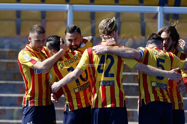 Il Lecce torna a vincere e rivede la A diretta: Coda fa 100 in serie B e regala 3 punti ai giallorossi - Corriere Salentino