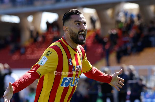 Il Lecce torna a vincere e rivede la A diretta: Coda fa 100 in serie B e regala 3 punti ai giallorossi - Corriere Salentino