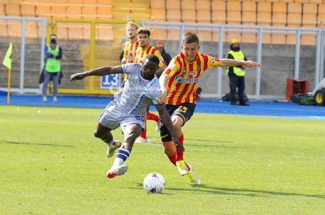 Un gol di Helgason regala al Lecce la terza vittoria di fila: un altro passo verso la A - Corriere Salentino