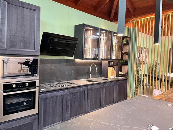 LecceArredo, inaugurata la 32esima edizione a Miggiano: dopo due anni di stop, la manifestazione riporta le novità del settore dal vivo - Corriere Salentino