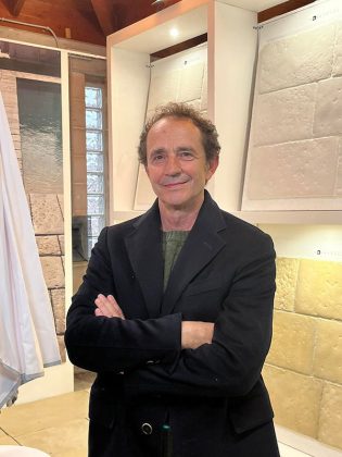 LecceArredo, inaugurata la 32esima edizione a Miggiano: dopo due anni di stop, la manifestazione riporta le novità del settore dal vivo - Corriere Salentino