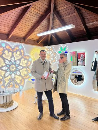 LecceArredo, inaugurata la 32esima edizione a Miggiano: dopo due anni di stop, la manifestazione riporta le novità del settore dal vivo - Corriere Salentino