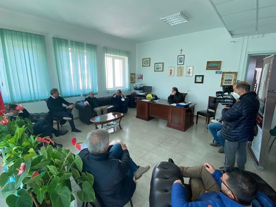 Parco eolico Canale d’Otranto, Pagliaro: “Incontro a Castro con i sindaci della fascia costiera, abbiamo ribadito il nostro no al mega impianto” - Corriere Salentino