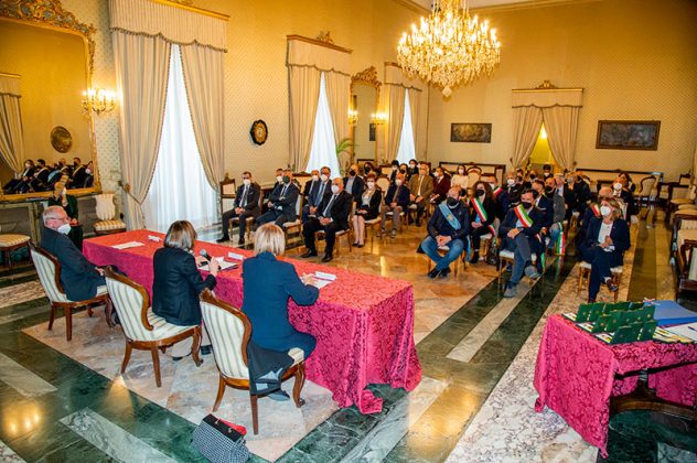 Consegnate in Prefettura a Lecce le Stelle al Merito del Lavoro 2020 e 2021 - Corriere Salentino