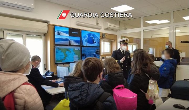 Per la Giornata del Mare, numerose le iniziative della Guardia Costiera di Gallipoli - Corriere Salentino