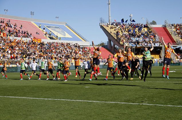 Il Lecce batte il Pisa e stacca un biglietto per la serie A: 2 a 0 davanti ad un Via del Mare in festa - Corriere Salentino