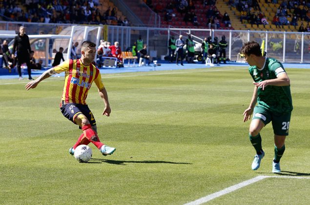 Il Lecce batte il Pisa e stacca un biglietto per la serie A: 2 a 0 davanti ad un Via del Mare in festa - Corriere Salentino