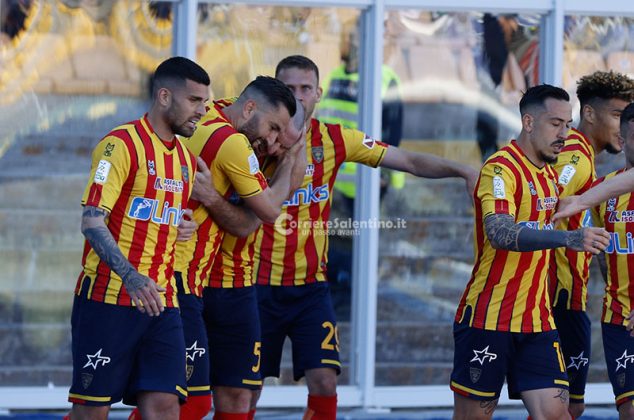 Il Lecce batte il Pisa e stacca un biglietto per la serie A: 2 a 0 davanti ad un Via del Mare in festa - Corriere Salentino