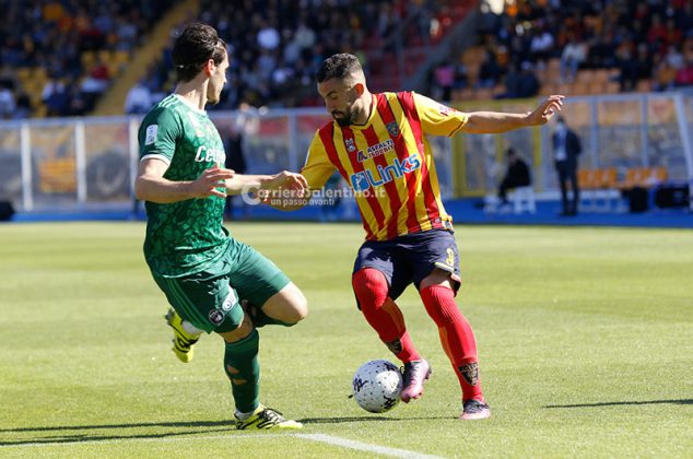 Il Lecce batte il Pisa e stacca un biglietto per la serie A: 2 a 0 davanti ad un Via del Mare in festa - Corriere Salentino