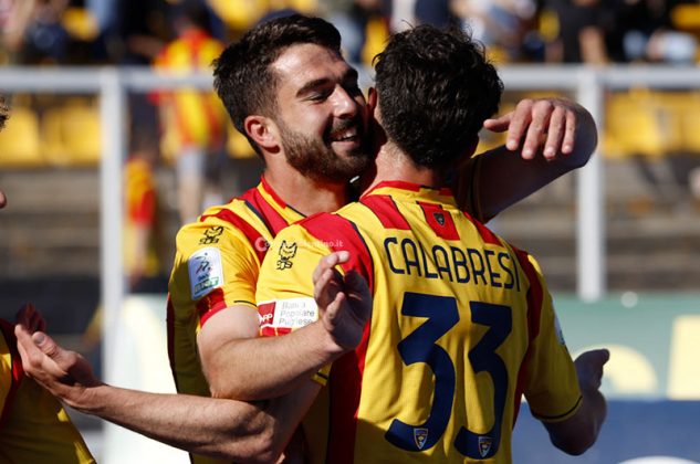 Il Lecce batte il Pisa e stacca un biglietto per la serie A: 2 a 0 davanti ad un Via del Mare in festa - Corriere Salentino