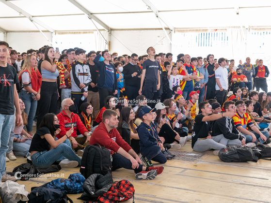 Dal sogno giallorosso all’incubo in pochi minuti. La delusione del PalaFiere per un autentico regalo al Vicenza - Corriere Salentino