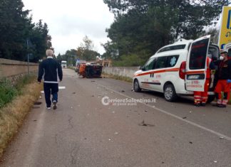 Schianto frontale dopo il tamponamento, inutili i soccorsi per il conducente di un mezzo agricolo