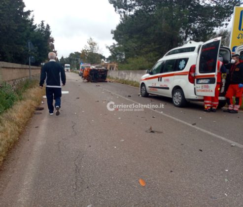 Schianto frontale dopo il tamponamento, inutili i soccorsi per il conducente di un mezzo agricolo - Corriere Salentino