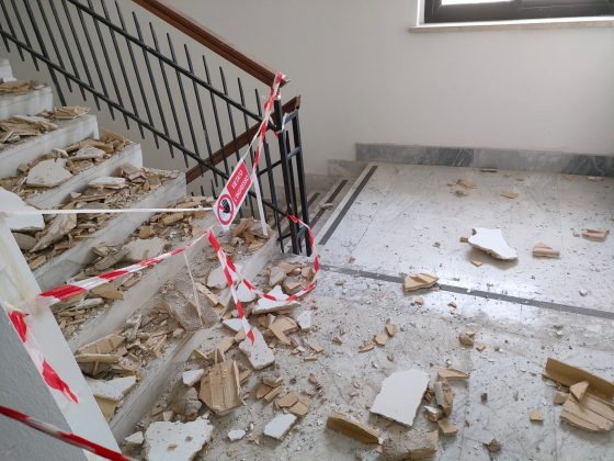 Cede il soffitto della residenza universitaria De Giorgi, la protesta degli studenti UDU - Corriere Salentino