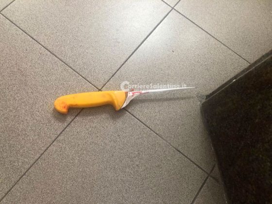 Fugge dall’ospedale e tenta il suicidio accoltellandosi in una macelleria: 26enne grave al Fazzi - Corriere Salentino