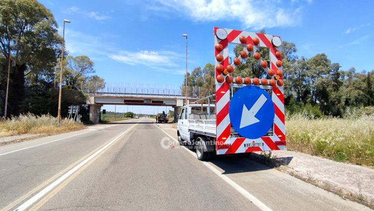 Mezzo pesante urta il cavalcavia: forte botto e tanti danni. Traffico e disagi sulla statale - Corriere Salentino