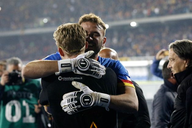 Il sogno è realtà, comincia la festa giallorossa: il Lecce è per la decima volta in serie A - Corriere Salentino