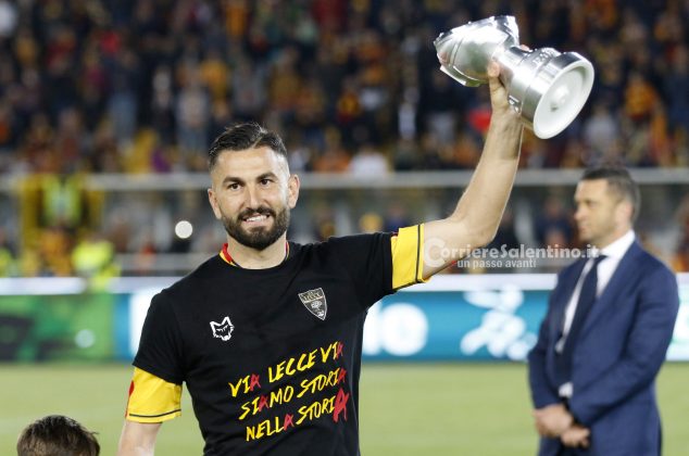 Il sogno è realtà, comincia la festa giallorossa: il Lecce è per la decima volta in serie A - Corriere Salentino