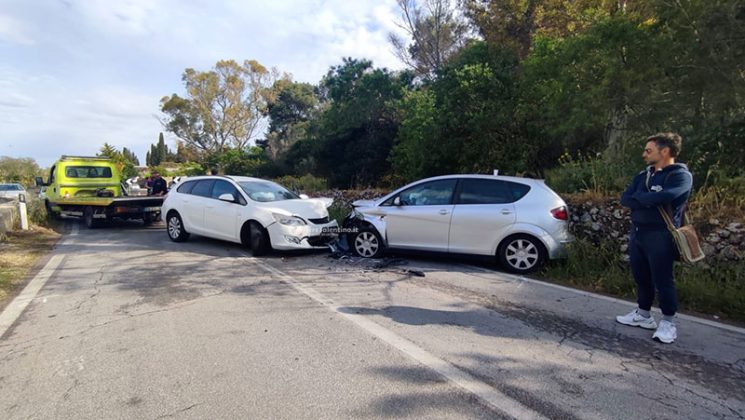 Violento scontro tra auto alle porte del paese: bimbo di 5 anni tra i feriti - Corriere Salentino