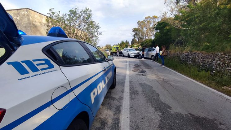 Violento scontro tra auto alle porte del paese: bimbo di 5 anni tra i feriti - Corriere Salentino
