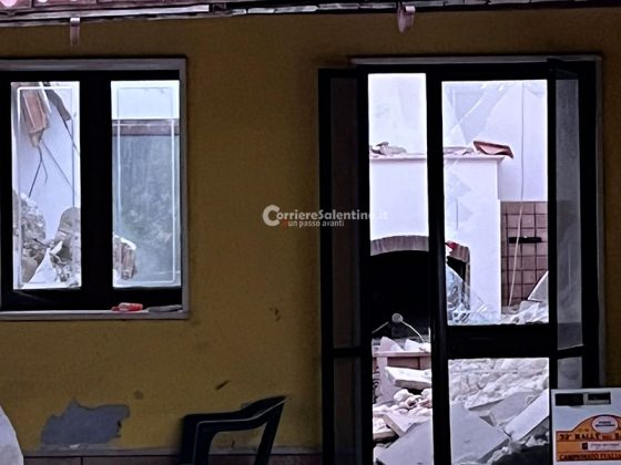 Paura nella masseria. Prima le fiamme, poi l'esplosione: crolla una parte della struttura - Corriere Salentino