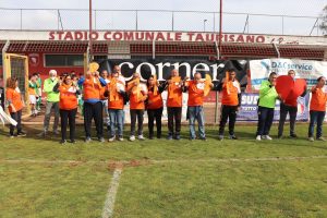 A Taurisano bellissima pagina di sport e sociale: i ragazzi della Sol Levante in gol per la vita - Corriere Salentino