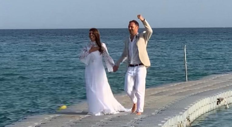 Maldive del Salento: sposi arrivano dal mare e immergono tutti in un sogno - Corriere Salentino