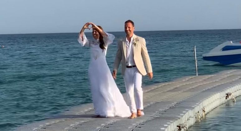 Maldive del Salento: sposi arrivano dal mare e immergono tutti in un sogno - Corriere Salentino