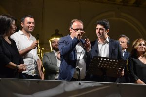 I big regionali a Salice di fronte a una piazza piena: Delli Noci e Leo per Cosimo Gravili Sindaco - Corriere Salentino