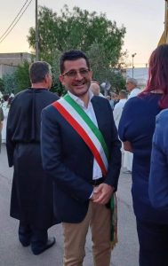 Aradeo, ecco la nuova giunta di Giovanni Mauro: vicesindaca Georgia Tramacere, all’Urbanistica Nicola Arcuti, figlio del compianto ex sindaco - Corriere Salentino