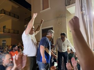 Fabio Vergine è il nuovo sindaco di Galatina, vince anche al ballottaggio: “Sembrava un’impresa impossibile: abbiamo vinto per pochi voti meritatamente” - Corriere Salentino