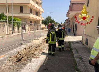 Mattinata di paura: si rompe tubatura del gas durante i lavori, evacuate abitazioni ed attività commerciali