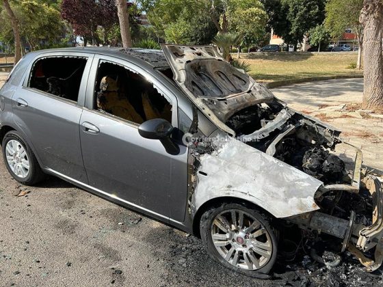 Due auto in fiamme nella notte tra Lecce e il basso Salento: in entrambi i casi possibile atto doloso - Corriere Salentino