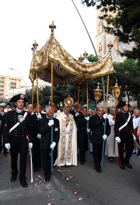 Dopo due anni di pandemia, ritorna la processione del Corpus Domini a Lecce - Corriere Salentino