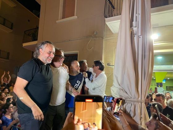 Fabio Vergine è il nuovo sindaco di Galatina, vince anche al ballottaggio: “Sembrava un’impresa impossibile: abbiamo vinto per pochi voti meritatamente” - Corriere Salentino