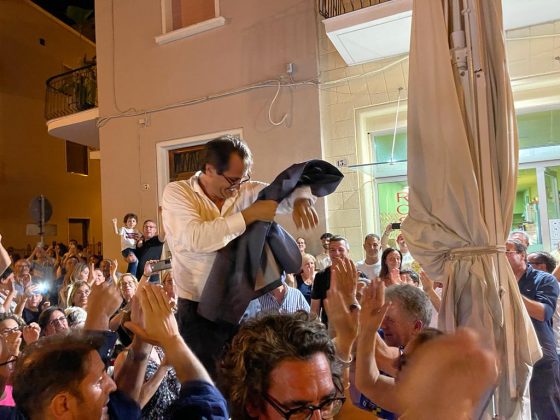 Fabio Vergine è il nuovo sindaco di Galatina, vince anche al ballottaggio: “Sembrava un’impresa impossibile: abbiamo vinto per pochi voti meritatamente” - Corriere Salentino