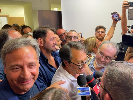 Fabio Vergine è il nuovo sindaco di Galatina, vince anche al ballottaggio: “Sembrava un’impresa impossibile: abbiamo vinto per pochi voti meritatamente” - Corriere Salentino